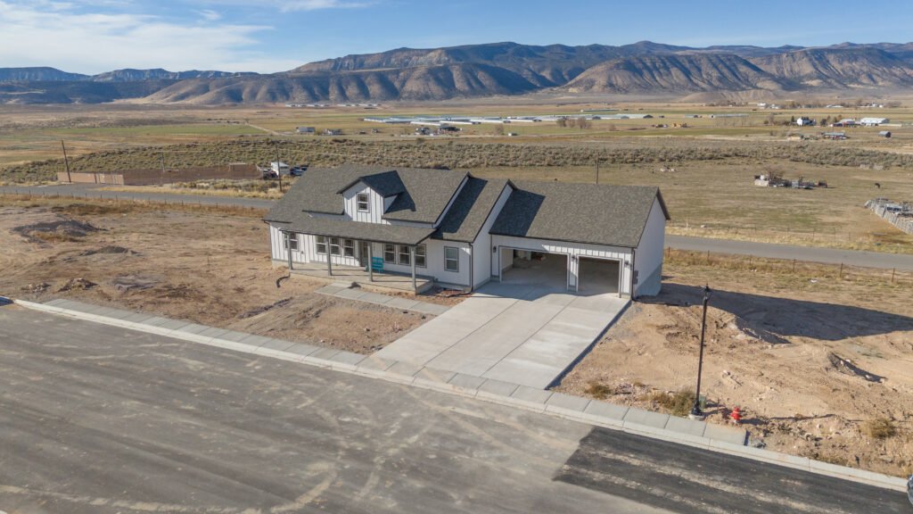 Manti Crystal Springs Lot 7 Palfreyman Homes Farmhouse Radiant Homes