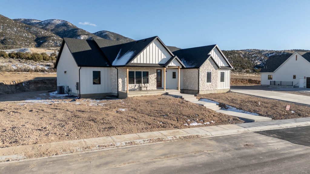 Manti Crystal Springs Lot 10 Modern Farmhouse Radiant Homes